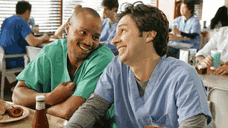 Copertina di Scrubs: i 10 episodi più divertenti ed emozionanti della sit-com