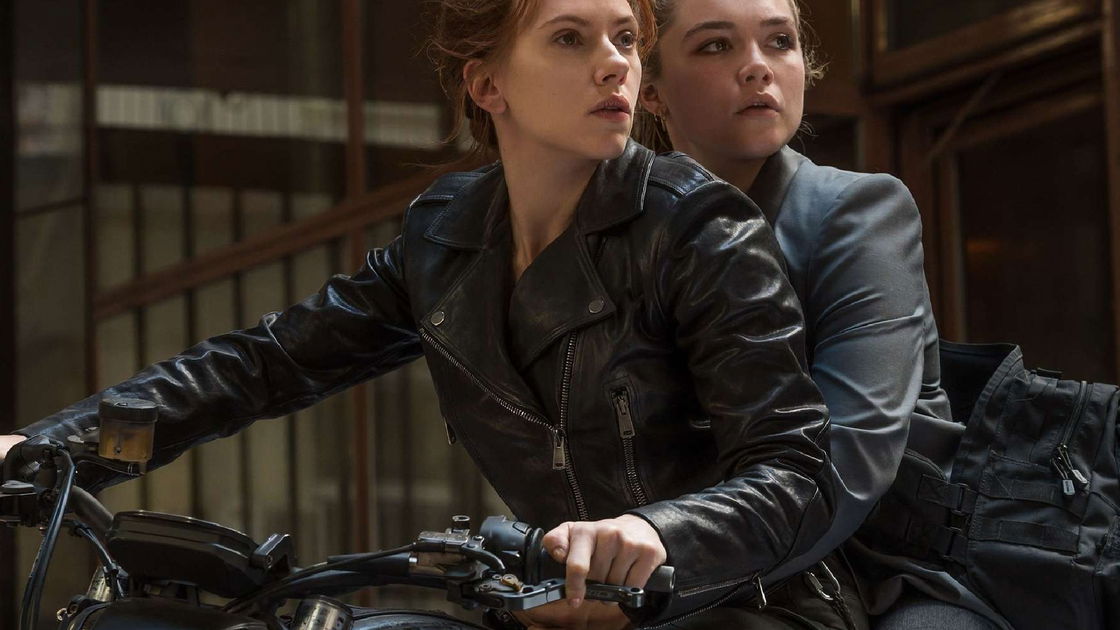 Copertina di Gli incassi di Black Widow confermano il successo delle uscite ibride al cinema e in streaming