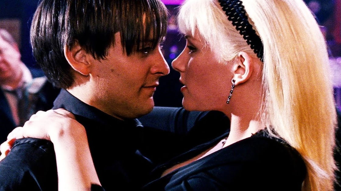 Copertina di David Koepp racconta l'idea originale per la trilogia di Spider-Man di Raimi, con Gwen Stacy