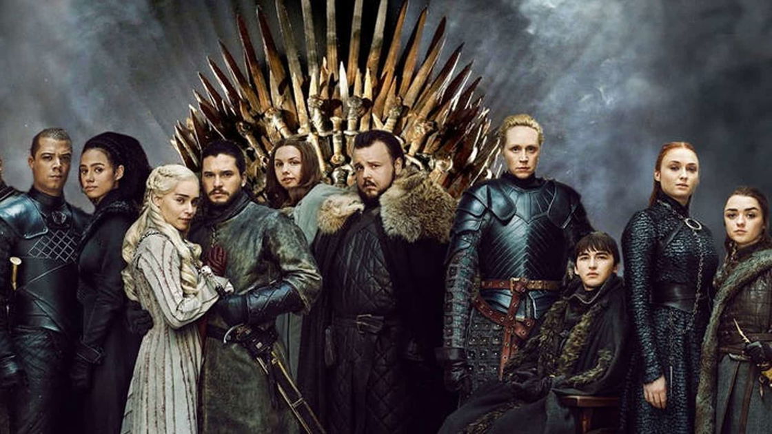 Copertina di Game of Thrones è finito e la replica del Trono di Spade va all'asta