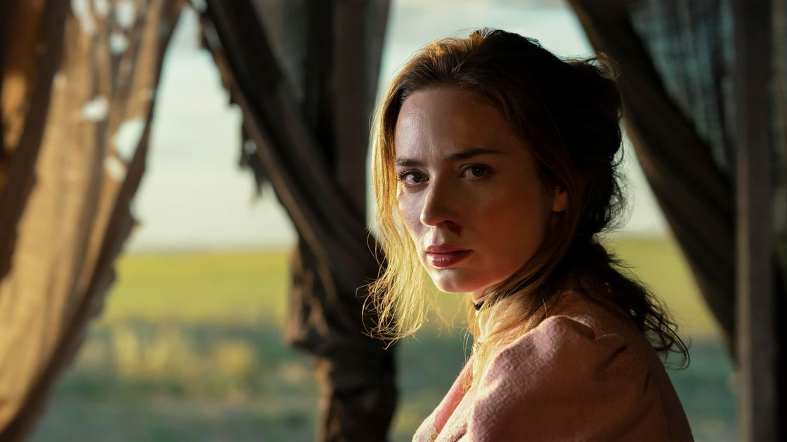 Copertina di Emily Blunt è stanca: "Basta con le donne forti al cinema"