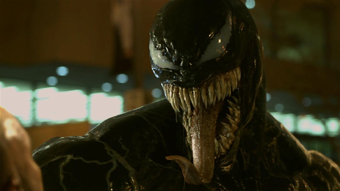 Copertina di Venom: la recensione del film con Tom Hardy sul simbionte Marvel