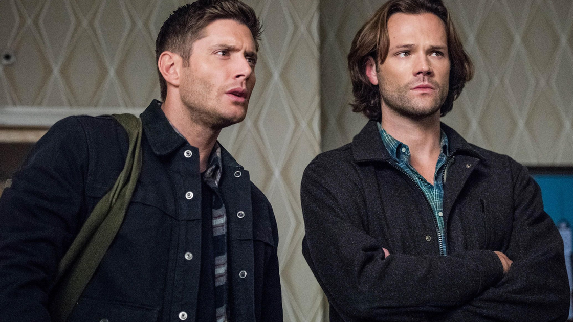 Copertina di The Winchesters, il prequel di Supernatural, è al centro di un scontro social tra Jared Padalecki e Jensen Ackles