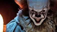 Copertina di Il sorriso di Pennywise è terrificante in queste nuove immagini di IT