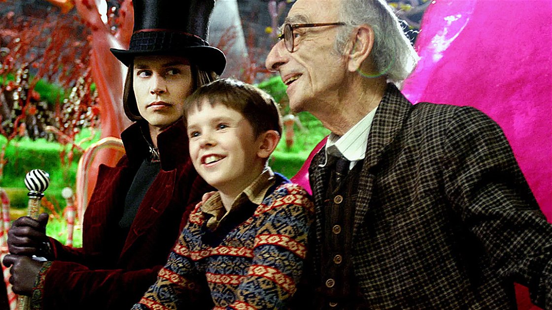 Copertina di La fabbrica di cioccolato, personaggi e cast del film con Johnny Depp
