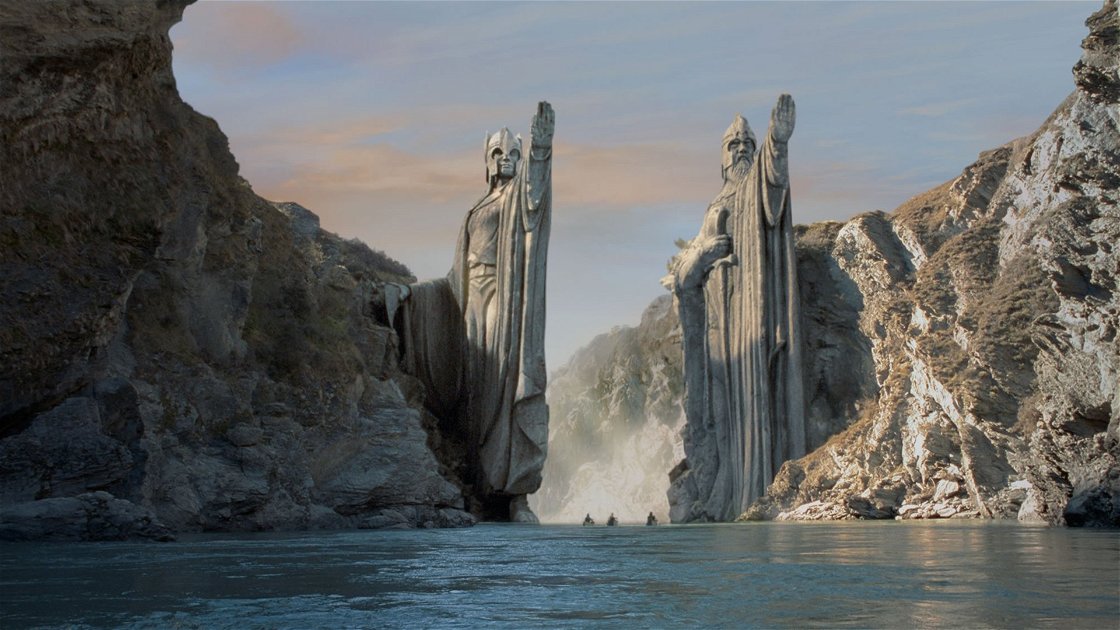 Obálka Pána prstenů, kdy Tolkien Jr definoval filmy Petera Jacksona jako „krátké filmy“