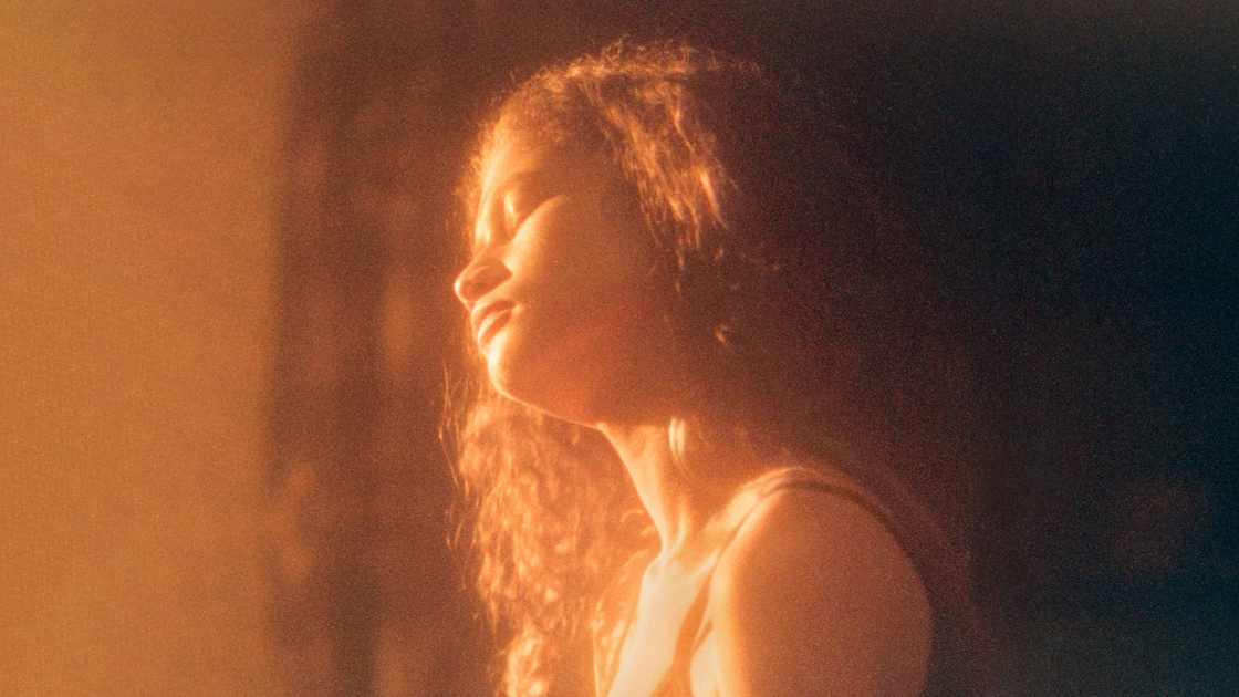 Copertina di Euphoria: dove sono i protagonisti nella premiere della stagione 2