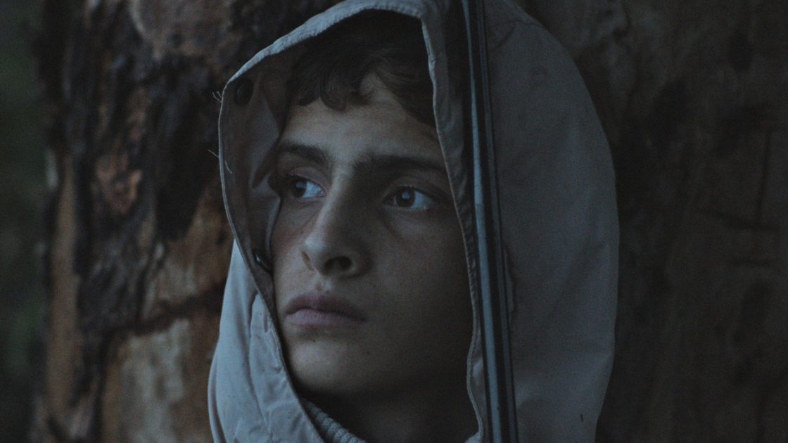 Copertina di Dopo l'ISIS c'è solo silenzio: la recensione di Notturno, il documentario Rosi in concorso a Venezia 77