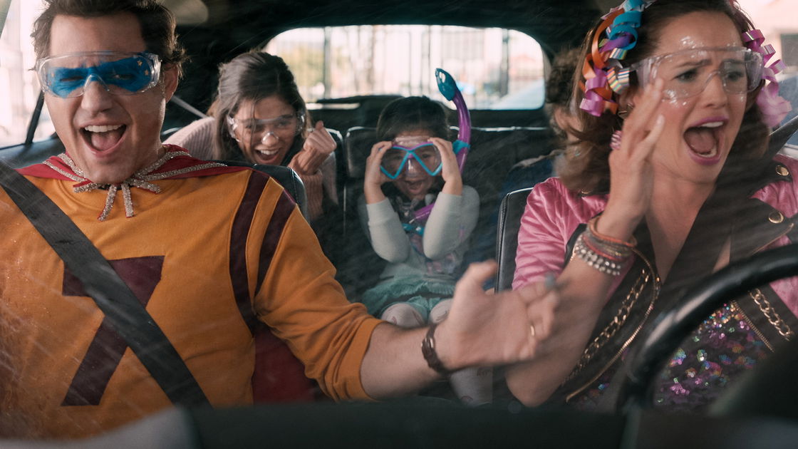 Copertina di Yes Day: cosa sappiamo della commedia Netflix per tutta la famiglia con Jennifer Garner