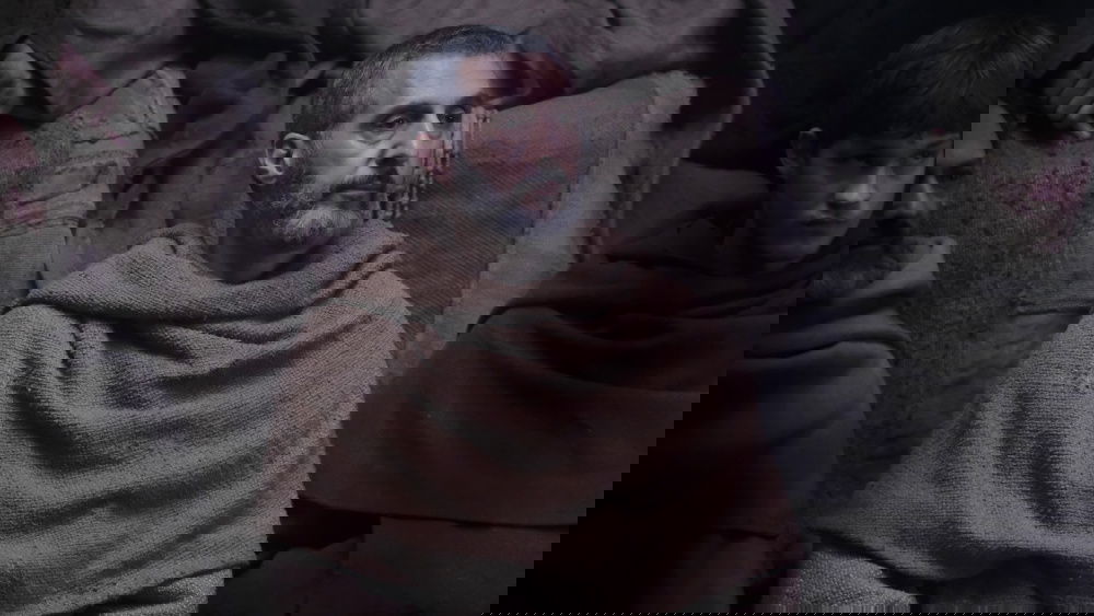 Copertina di Il nome della rosa: nuove immagini e video della serie TV con John Turturro e Rupert Everett