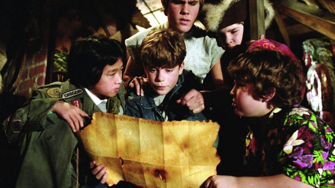 Copertina di I Goonies festeggia 35 anni: 10 film da vedere se hai amato il cult anni '80