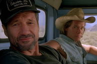 Copertina di Tremors compie 30 anni: 10 cose da sapere sul monster movie di Ron Underwood