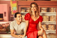 Copertina di Su Canale 5 c’è The Baker & the Beauty: programmazione e repliche