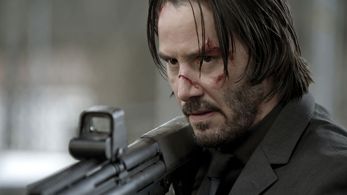 Copertina di John Wick: la teoria dei fan su un franchise di 5 film basati sulle 5 fasi del lutto