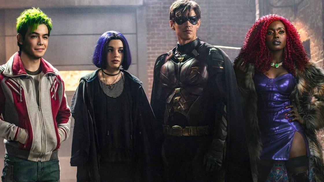 Copertina di Cancellate due importanti serie TV DC