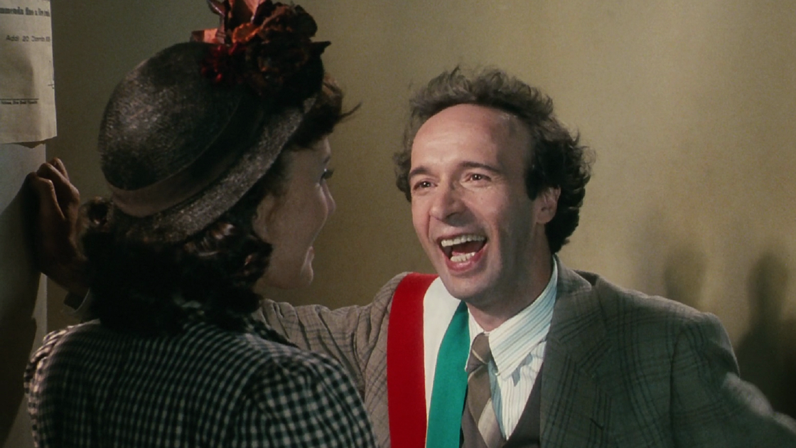 Copertina di La vita è bella, il film di Benigni che parla di Storia vera