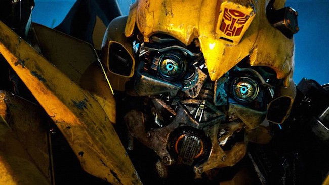 Copertina di Lo spin-off di Bumblebee ha trovato un regista in Travis Knight
