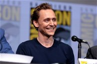 Copertina di Tom Hiddleston al lavoro su 12 episodi di Loki? Spunta l'ipotesi che la serie sia già stata rinnovata