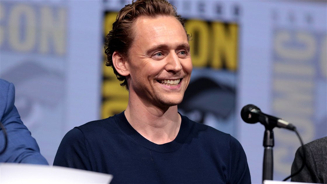 Copertina di Tom Hiddleston al lavoro su 12 episodi di Loki? Spunta l'ipotesi che la serie sia già stata rinnovata