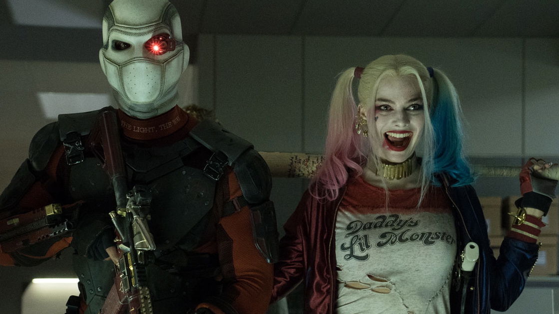 Copertina di The Suicide Squad: Margot Robbie e Idris Elba nei video dal set del film