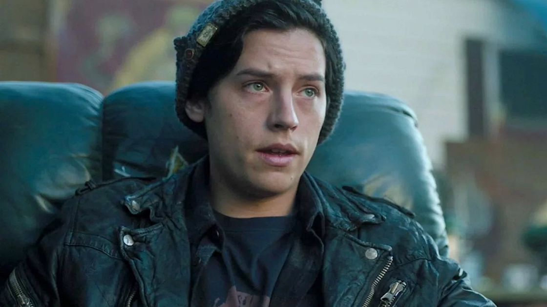 Copertina di Riverdale 4: l'ultimo episodio rivela se Jughead è vivo o morto