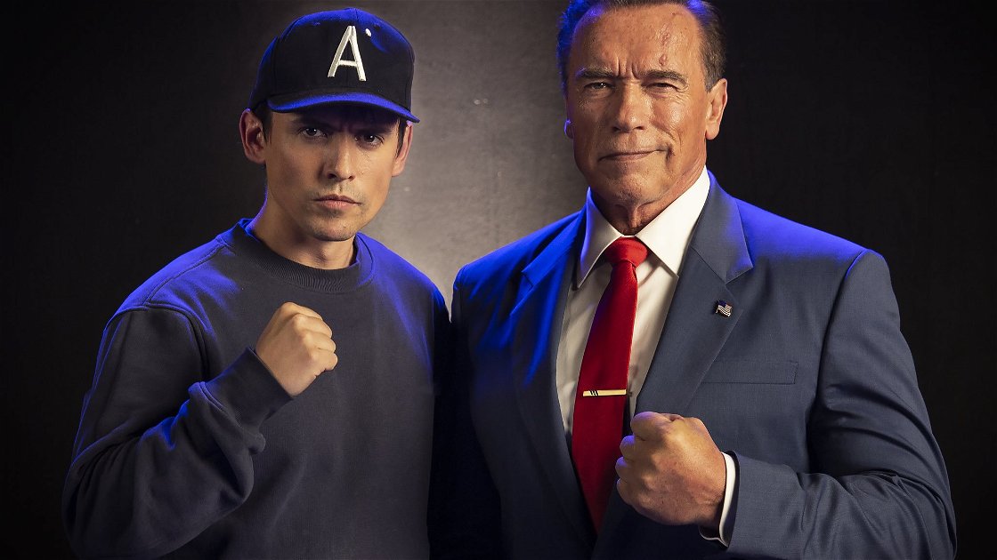 Copertina di Arnold Schwarzenegger diventa Presidente per il film di Kung Fury