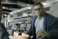 Copertina di Avengers: Infinity War, ecco la scena tagliata in cui si sarebbe presentato il Professor Hulk