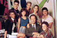 Copertina di Bayside School: cast e protagonisti del revival (inclusi i figli di Zack e Jessie)