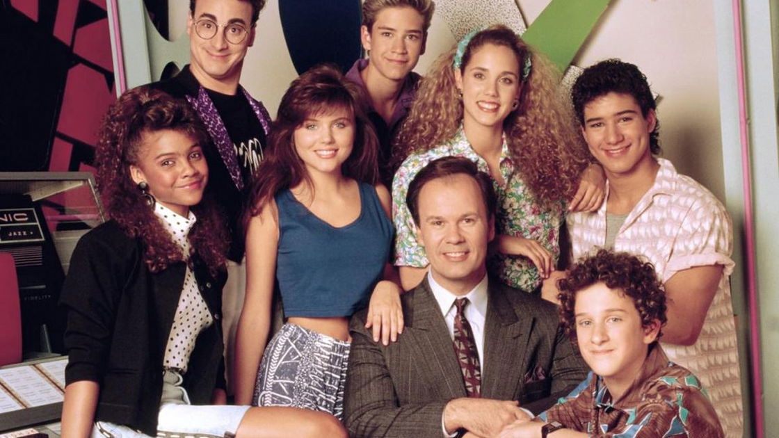 Copertina di Bayside School: cast e protagonisti del revival (inclusi i figli di Zack e Jessie)