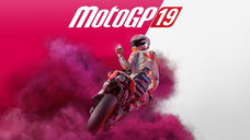 Copertina di MotoGP 19 corre a tutta velocità nei negozi: le novità e il trailer
