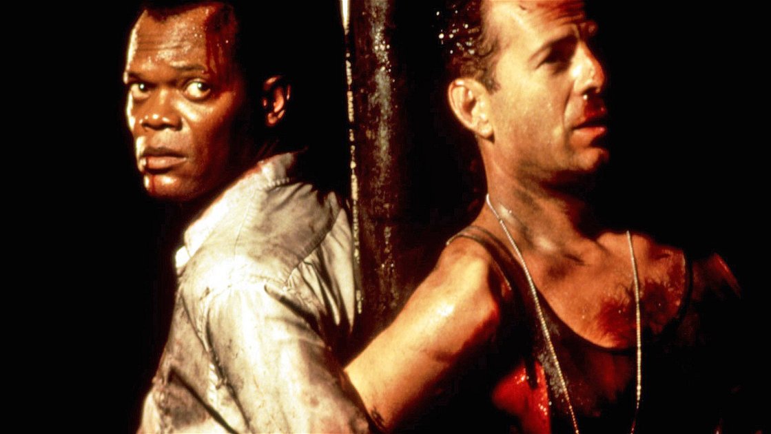 Copertina di Die Hard - Duri a morire: cast, citazioni e doppiatori del cult con Bruce Willis