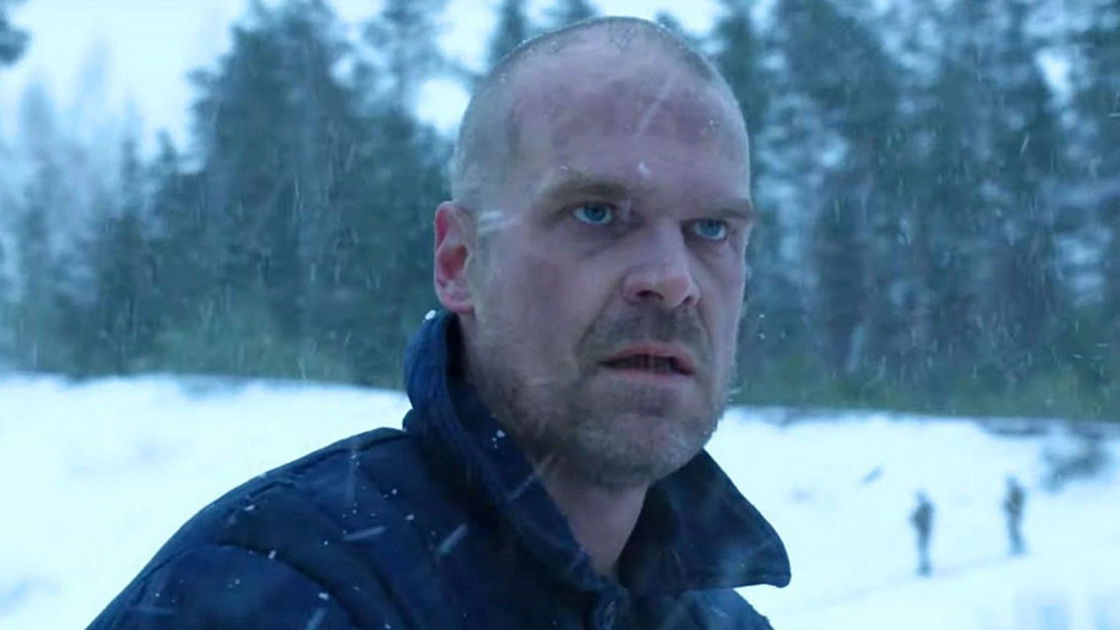 Copertina di David Harbour: "È giusto che Stranger Things finisca"
