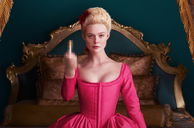 Copertina di The Great: cosa sappiamo della seconda stagione (e dell'entrata nel cast di Gillian Anderson)