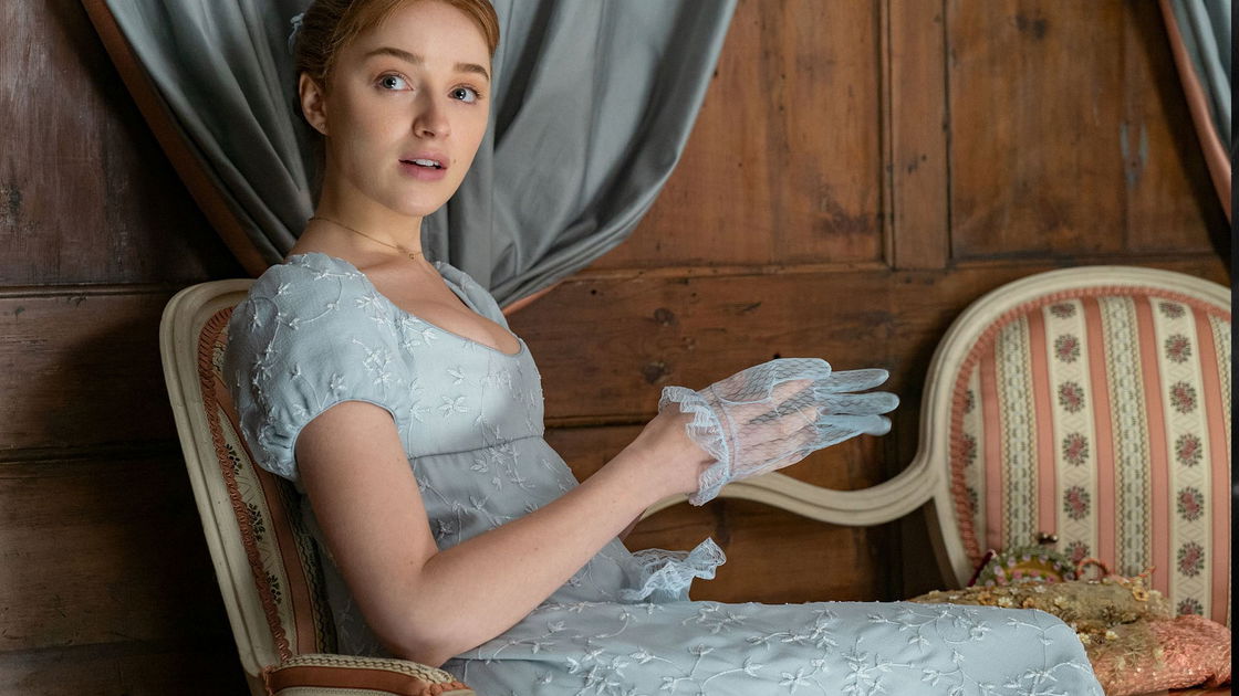 Copertina di Figlia d'arte appassionata di Jane Austen: chi è Phoebe Dynevor, la Daphne di Bridgerton