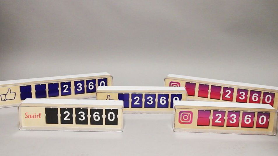 Copertina di Un contatore ci dirà quanto tempo trascorriamo su Facebook e Instagram