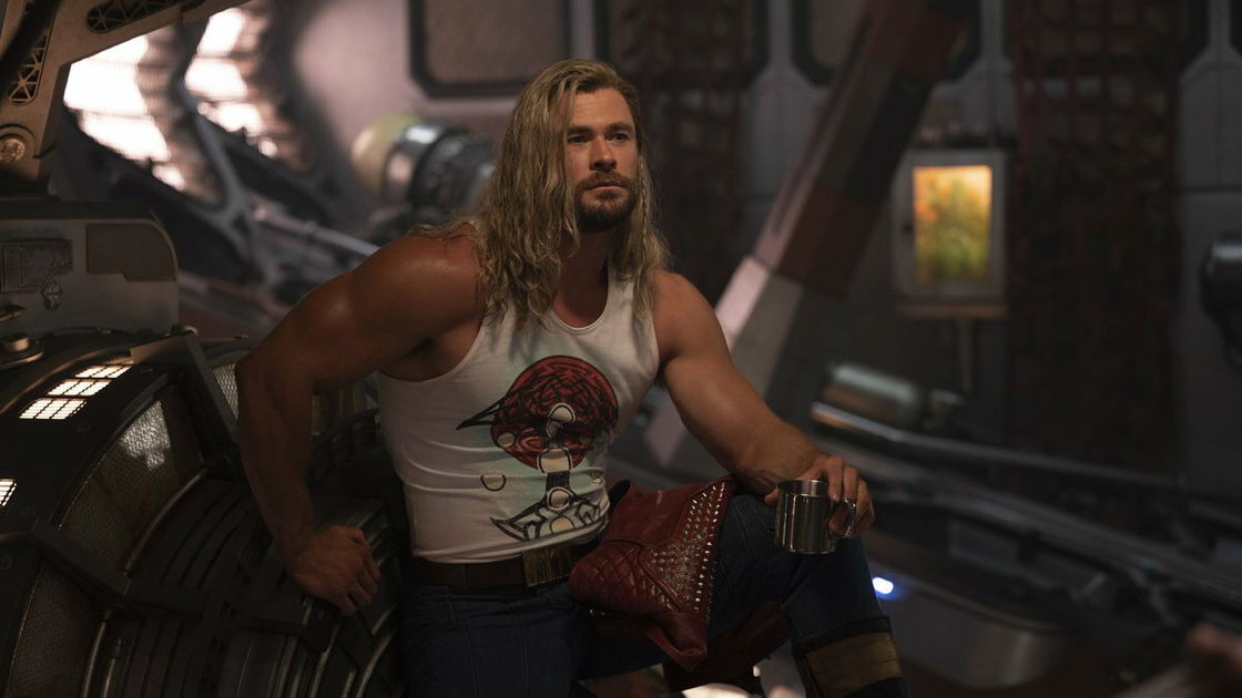 Copertina di Chris Hemsworth ricorda Thor con un commovente video: è un addio?