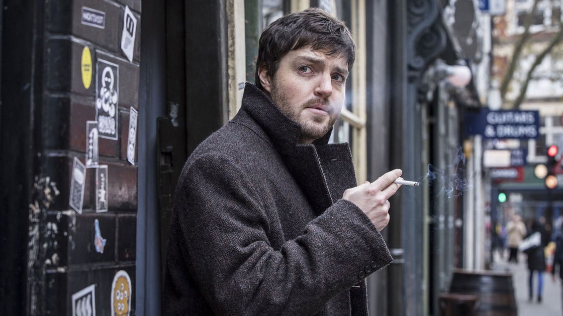Copertina di Strike, cosa devi sapere sulla serie tratta dai libri di Robert Galbraith (ovvero J.K. Rowling)
