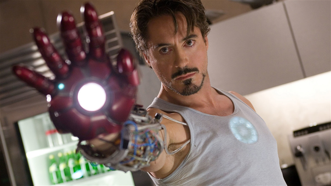 Přední strana obálky Roberta Downeyho Jr., 8 herců, kteří se téměř stali Iron Manem