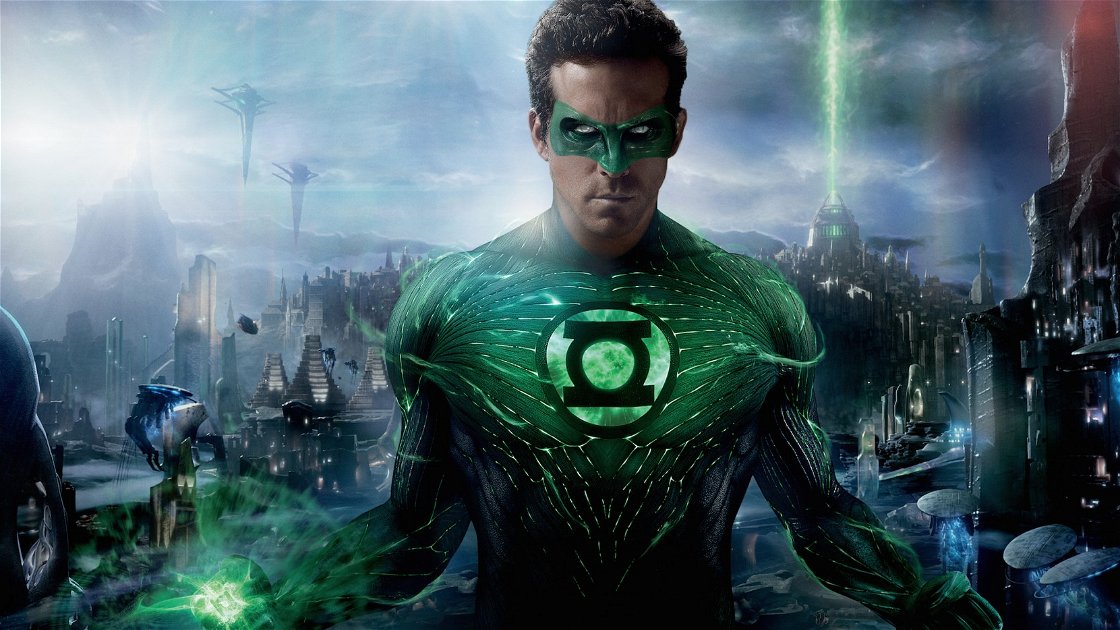 Copertina di Lanterna Verde, 10 curiosità sullo sfortunato film con Ryan Reynolds