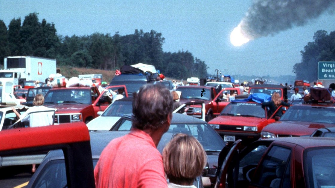 Portada de Disaster movie: las 10 películas para ver con asteroides y meteoritos que amenazan la Tierra