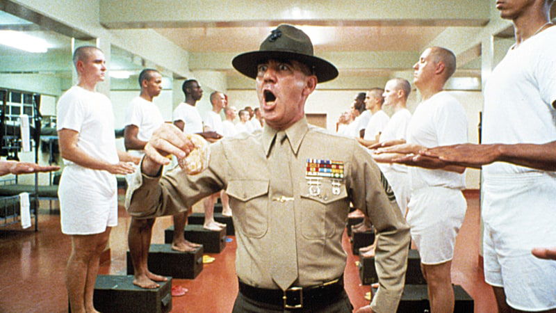 Copertina di È morto R. Lee Ermey, il Sergente Hartman di Full Metal Jacket