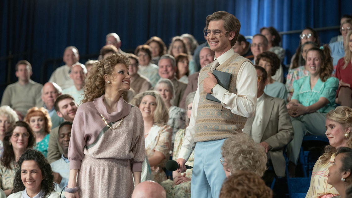 Copertina di Gli occhi di Tammy Faye, la storia vera e il film a confronto
