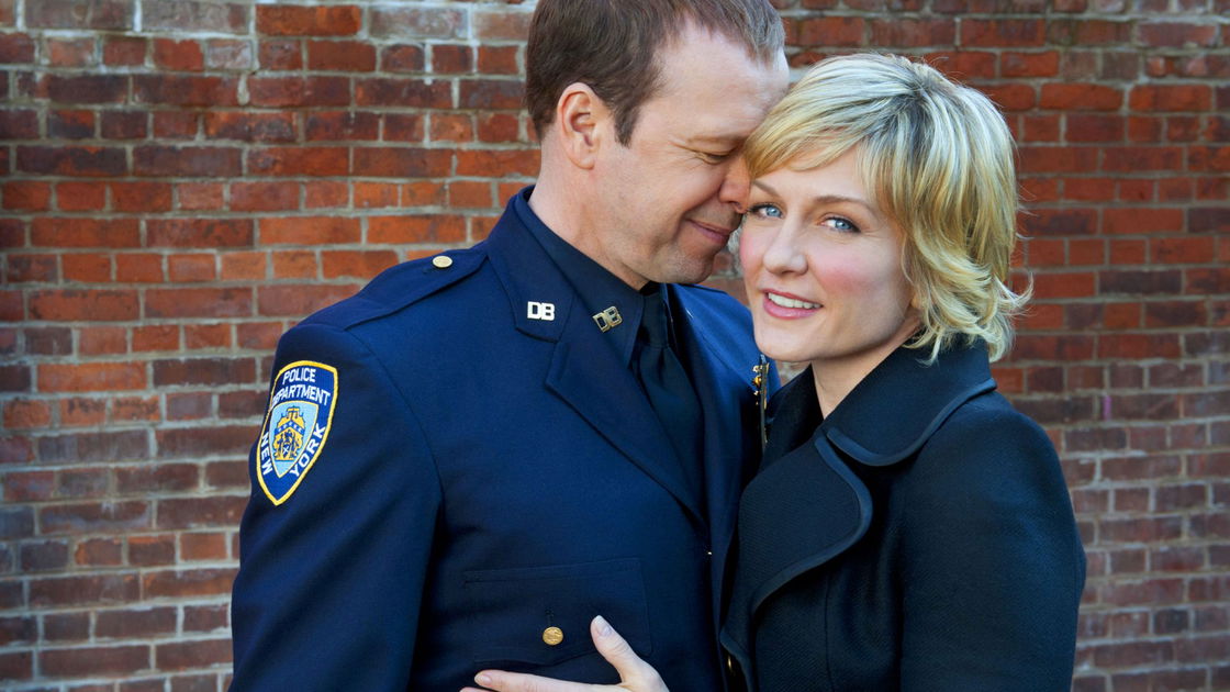 Copertina di Blue Bloods: la morte di Linda Reagan e perché l'attrice ha lasciato la serie