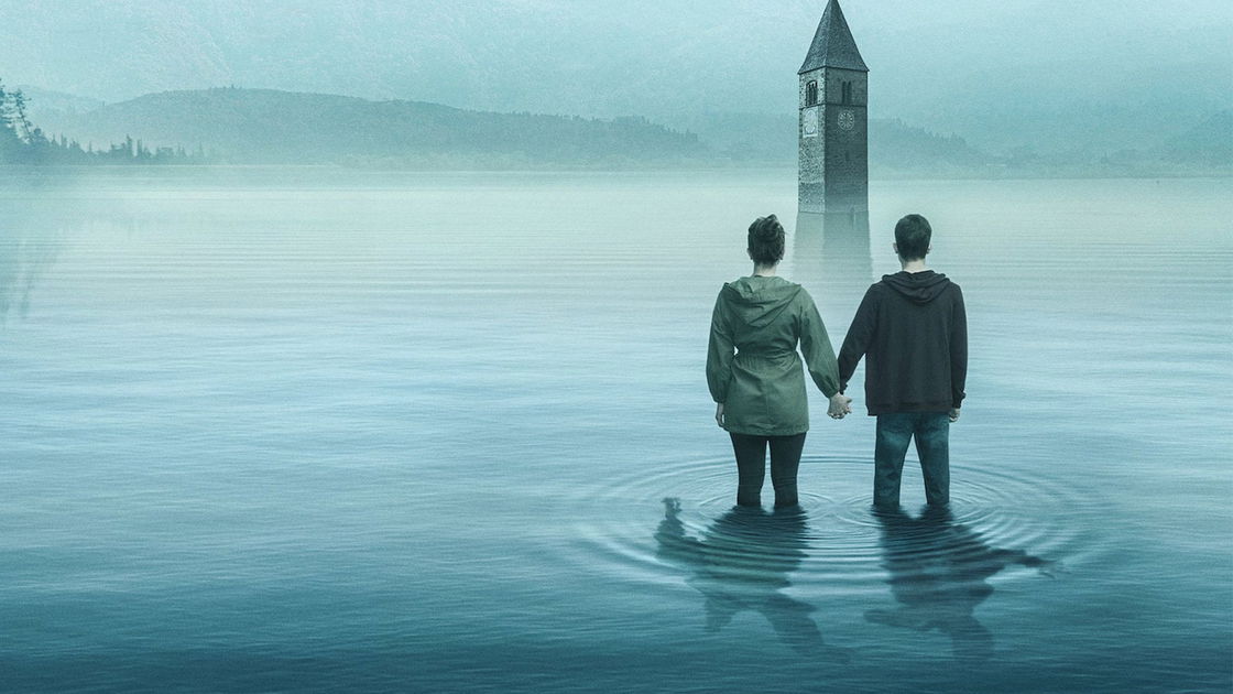Copertina di Curon: la serie horror che fa venire la pelle d'oca...dall'imbarazzo