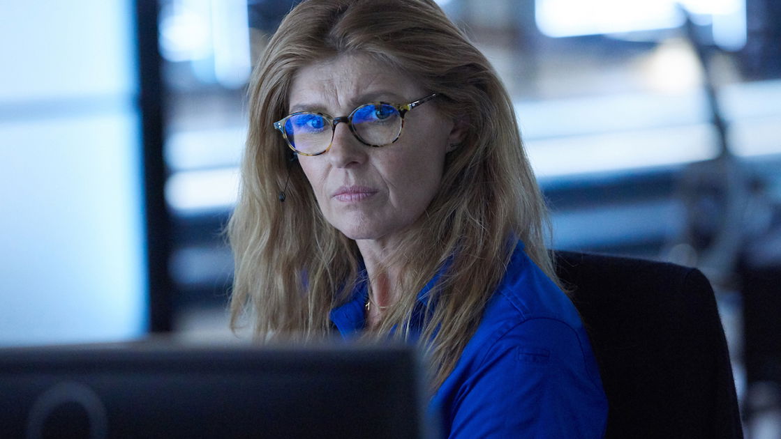 Copertina di 911: Connie Britton è in trattative per tornare nella terza stagione