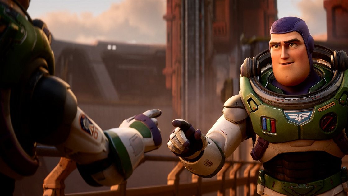 Copertina di Lightyear: la storia di Buzz o di Maverick? 10 momenti identici a Top Gun