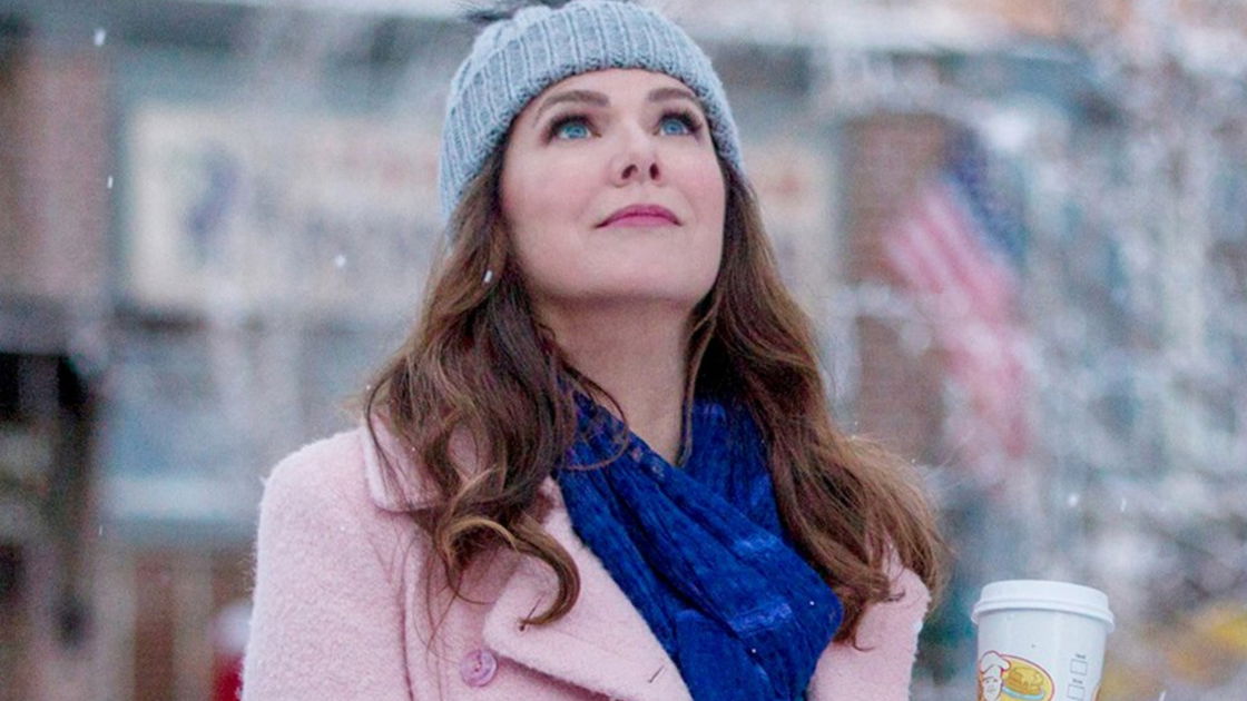 Το εξώφυλλο της Lauren Graham είναι πάντα έτοιμο να επιστρέψει για μια αναβίωση των Gilmore Girls (και έχει μια ρήτρα στα νέα της έργα για να το κάνει γρήγορα!)