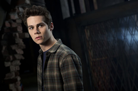 Copertina di Not Okay: cosa sappiamo sul film con Zoey Deutch e Dylan O'Brien
