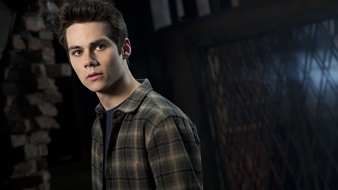 Copertina di Not Okay: cosa sappiamo sul film con Zoey Deutch e Dylan O'Brien