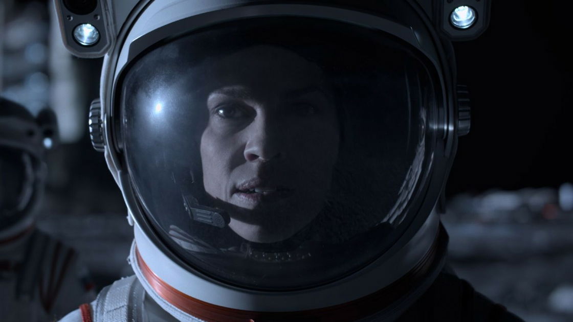 Copertina di Away: il teaser della serie fantascientifica di Netflix e le prime immagini